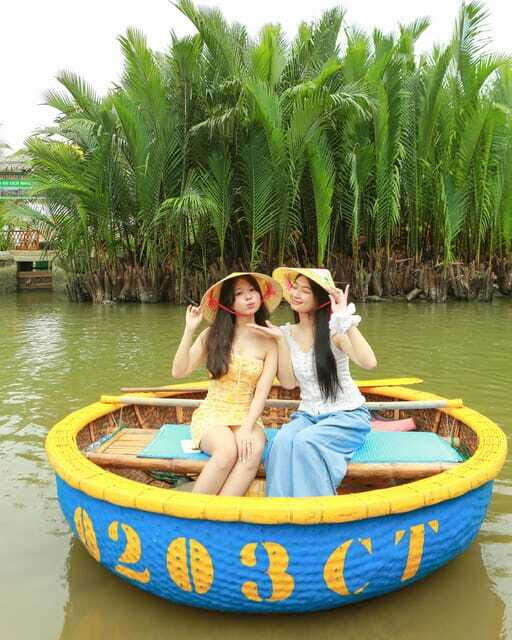 Coconut Boat Hoi An - What to bring (and what the included gear covers)
