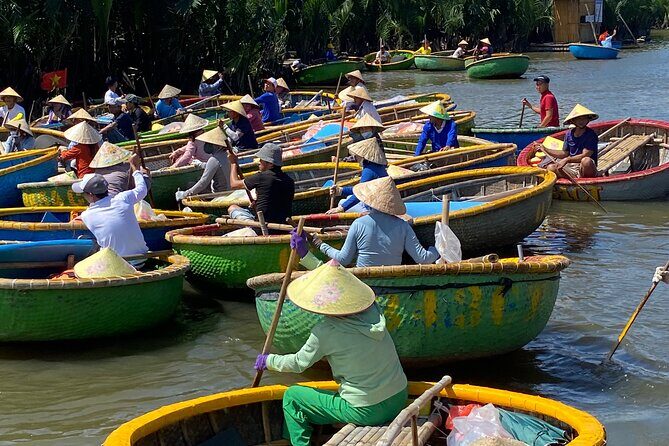 Experience Hoi An Vegetarian Cooking Class with Basket Boat Ride - Eating in the Village Setting: A Meal That Feels Like It Belongs