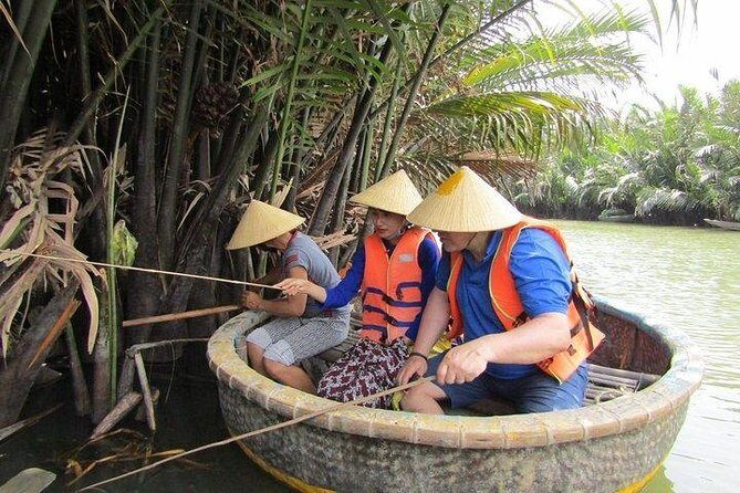 Hoi An Basket Boat Tour ( basket boat, visit water coconut forest, fishing crab) - Choosing comfort: pickup, small group size, and easy pacing
