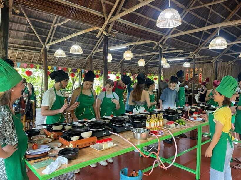 Hoi An: Cooking Class, Crab Fishing-Basket Boat, Market Tour - Who should book this tour, and who might prefer something else