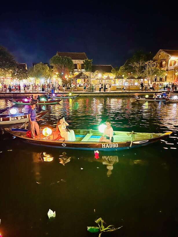 Hoi An: Hoai River Boat Ride with Flower Lantern Release - Key highlights you’ll remember
