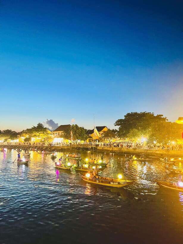 Hoi An: Hoai River Boat Ride with Flower Lantern Release - Price and Value: How $8 Adds Up for 20 Minutes
