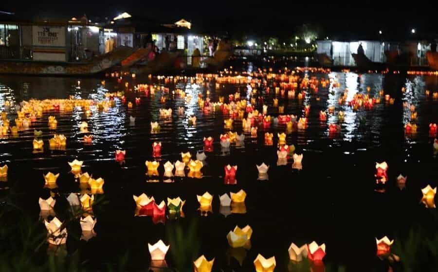 Hoi An : Night Boat Trip and Floating Lantern on Hoai River - The Lantern Ritual: Luck, Peace, and a Bit of Emotional Weight