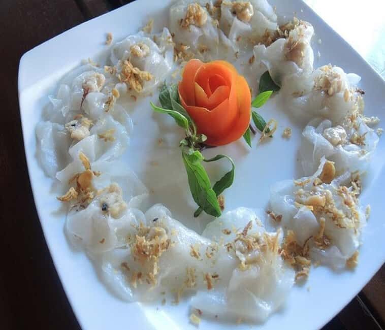 Hoi An Rickshaw Riding/Carpentry Class by Cruise & Foodie - Food tasting in the alleys: five dishes that make Hoi An taste real