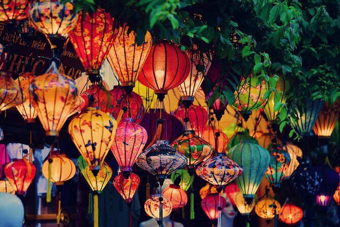Hoi An: Secret Gourmet Dining Experience in Riverfront Venue - Getting There: Japanese Covered Bridge and Ancient Town