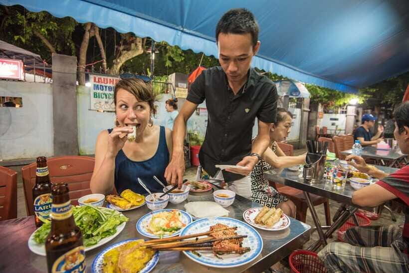 Hoi An: Sunset Food Tasting Tour - Who this tour suits best