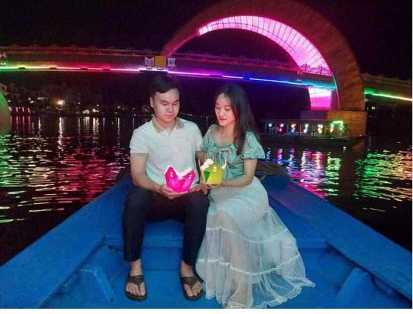 Hoi An: Thu Bon River Flower Lantern Experience - Who should book this lantern experience?