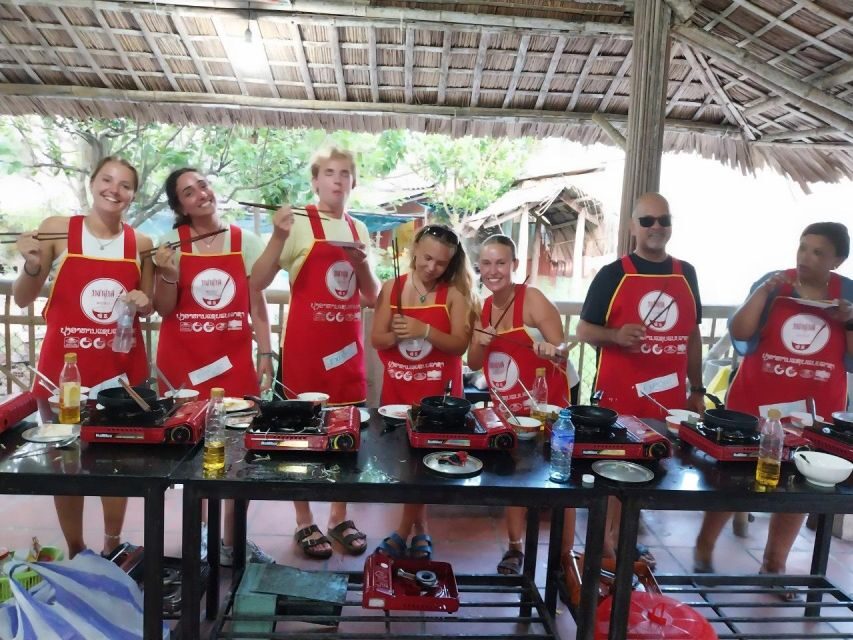 Hoi An: Traditional Cooking Class & meal with Local Family - The cooking lesson: 4 Vietnamese dishes with real direction