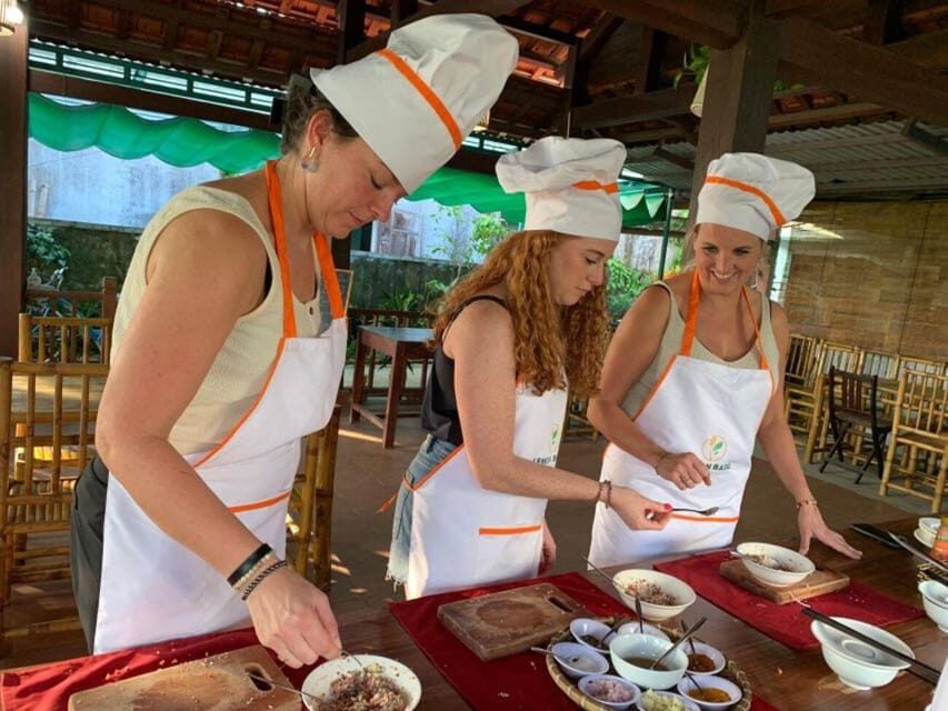 Hoi An: Vegetarian Cooking Class w Local Family and transfer - Should you book this Hoi An vegetarian cooking class?