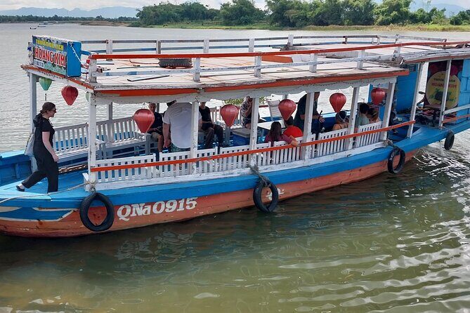 My Son Sanctuary and Boat Trip Sunset private Tour - A private 5-hour plan from Hoi An (and Da Nang) 