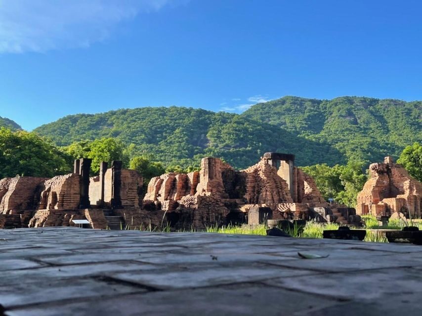 My Son Sanctuary & River Boat Tour From Hoi An or Da Nang - Banh Mi or Quang noodles: the meal you’ll actually want