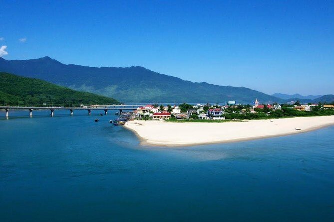 Scenic Transfer: Hoi An/Da Nang to Hue + 5 Attractions - Hoi An to Hue, but with real stops that break the drive