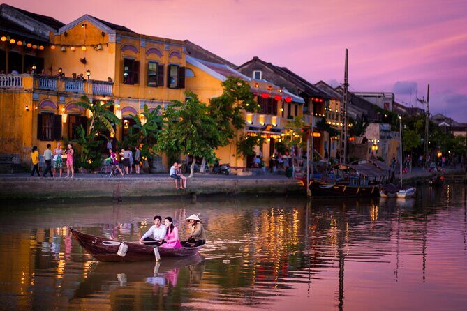Taste & Explore Hoi An: Food, Art & Heritage from Hoi An/ Da Nang - The Art Gallery / Museum-Style Pause